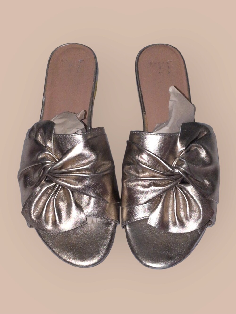 A New Day Gold Bow Slides Size 8.5